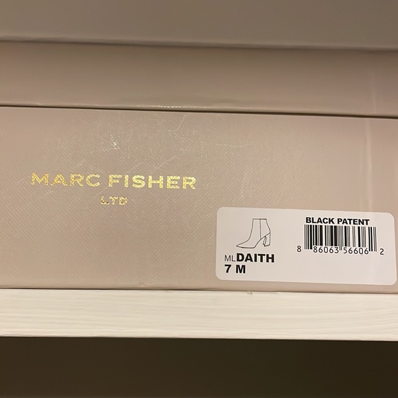 NIB Marc Fisher Daith black croc bootie- 7 - Picture 6 of 9